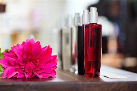 como hacer un perfume casero|hacer perfumes en casa.